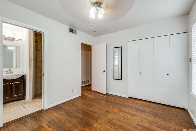 1706 Corita, San Antonio, TX 78209