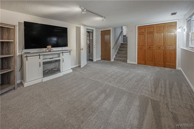 858 Deerfield Drive, North Tonawanda, NY 14120