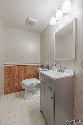 858 Deerfield Drive, North Tonawanda, NY 14120