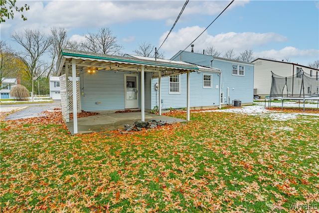 858 Deerfield Drive, North Tonawanda, NY 14120