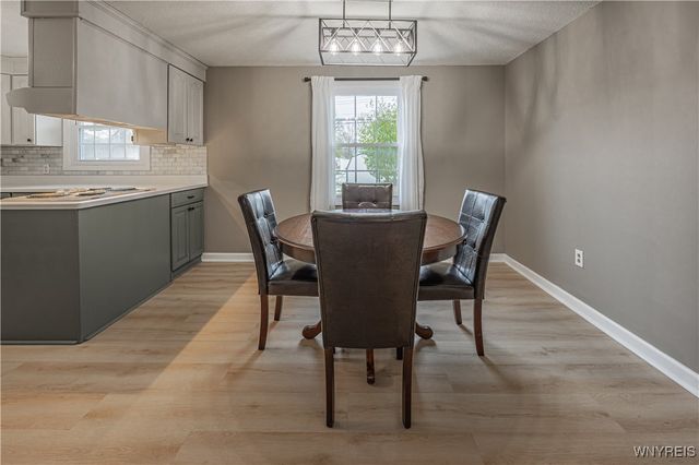 858 Deerfield Drive, North Tonawanda, NY 14120