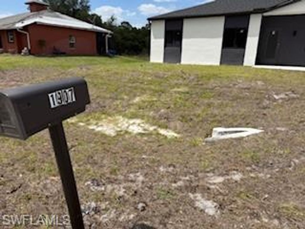 1907 15th ST, LEHIGH ACRES, FL 33972 — photo 2