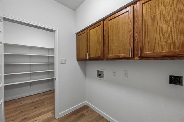 1305 Lou Gehrig LN, Round Rock, TX 78665