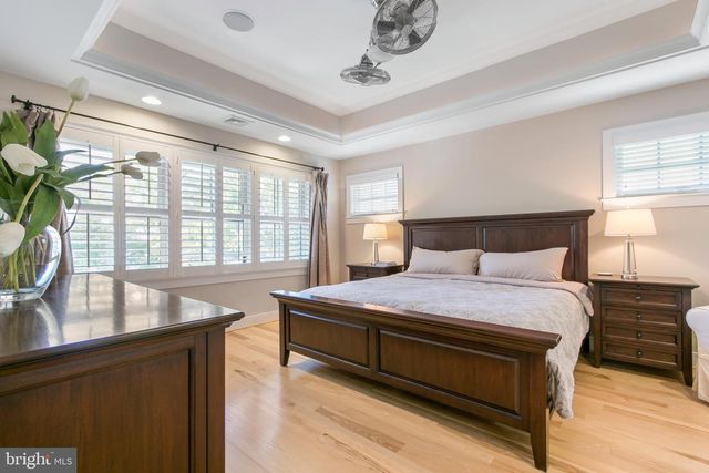 1005-A LINCOLN AVE, Falls Church, VA 22046