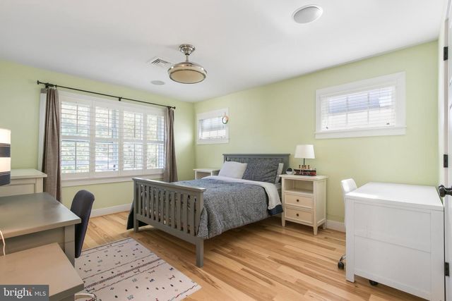 1005-A LINCOLN AVE, Falls Church, VA 22046