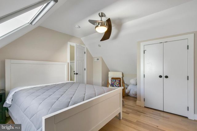 1005-A LINCOLN AVE, Falls Church, VA 22046