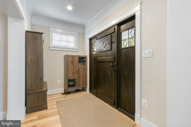 1005-A LINCOLN AVE, Falls Church, VA 22046