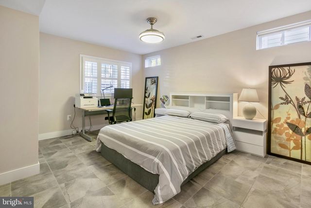 1005-A LINCOLN AVE, Falls Church, VA 22046