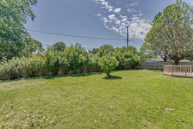 1805 E MARQUETTE STREET, Appleton, WI 54911