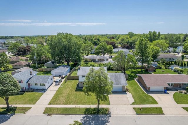 1805 E MARQUETTE STREET, Appleton, WI 54911