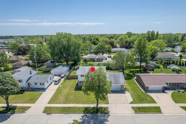 1805 E MARQUETTE STREET, Appleton, WI 54911