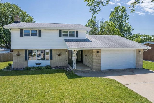 1805 E MARQUETTE STREET, Appleton, WI 54911