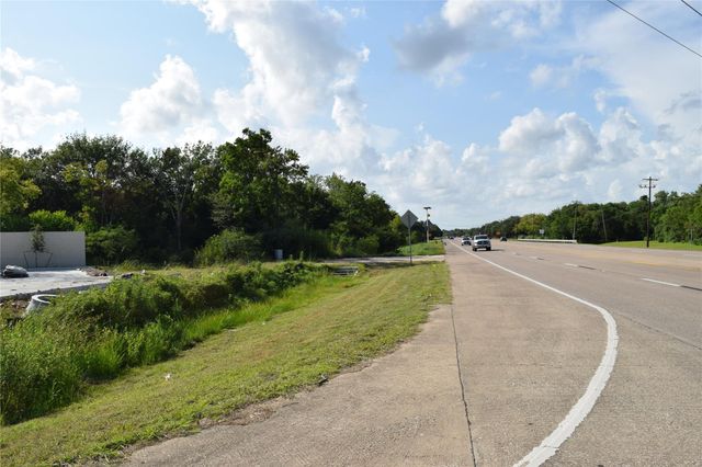 2304 Old Road, Friendswood, TX 77546