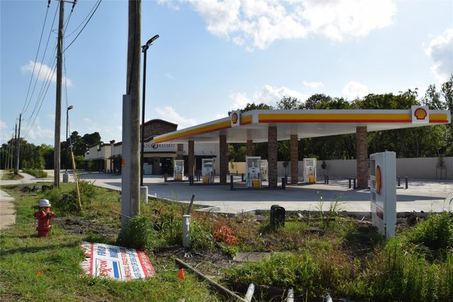 2304 Old Road, Friendswood, TX 77546