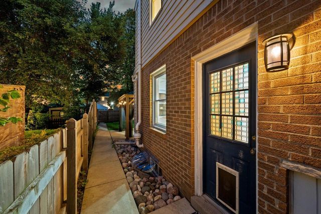 4227 N Olsen AVENUE, Shorewood, WI 53211