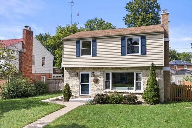 4227 N Olsen AVENUE, Shorewood, WI 53211