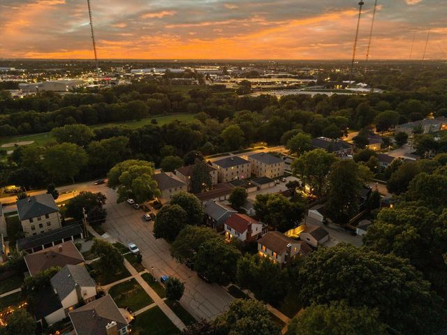 4227 N Olsen AVENUE, Shorewood, WI 53211