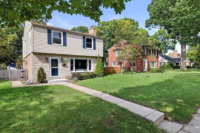 4227 N Olsen AVENUE, Shorewood, WI 53211