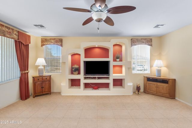 42609 W MILKY Way, Maricopa, AZ 85138