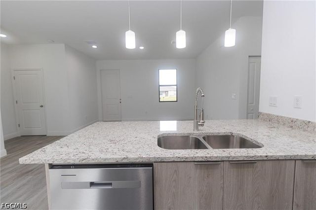 1476 Rugby LN, Labelle, FL 33935