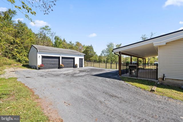 1330 N SANATOGA RD, Pottstown, PA 19464
