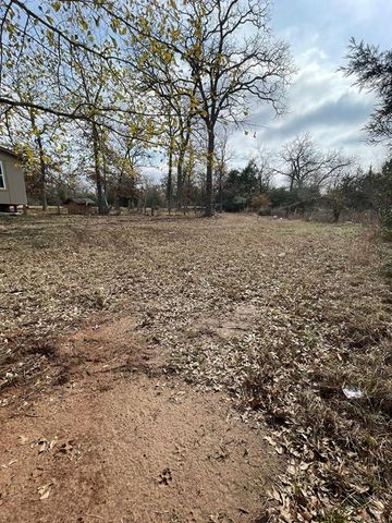26113 Tyler Park, Bedias, TX 77831