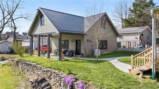 117-119 St. Michaels Avenue, Madison, IN 47250