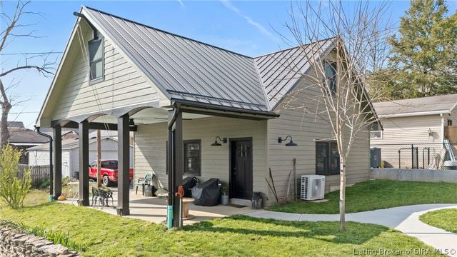 117-119 St. Michaels Avenue, Madison, IN 47250