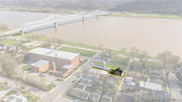 117-119 St. Michaels Avenue, Madison, IN 47250