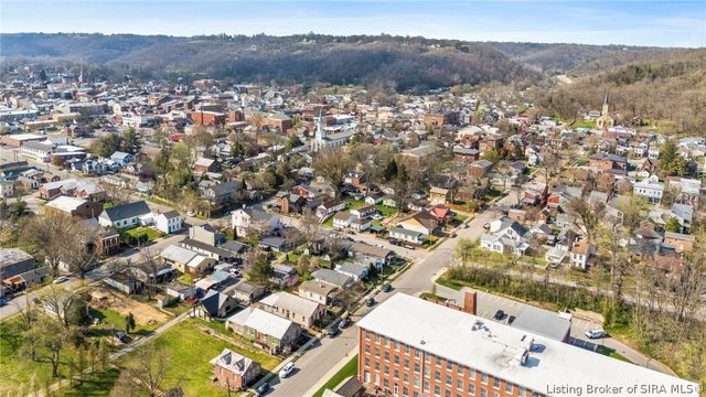 117-119 St. Michaels Avenue, Madison, IN 47250