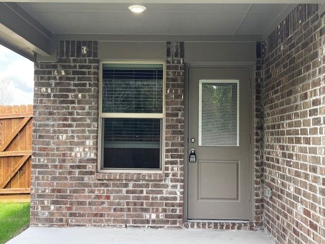333 Wildrose Circle, Cleburne, TX 76033