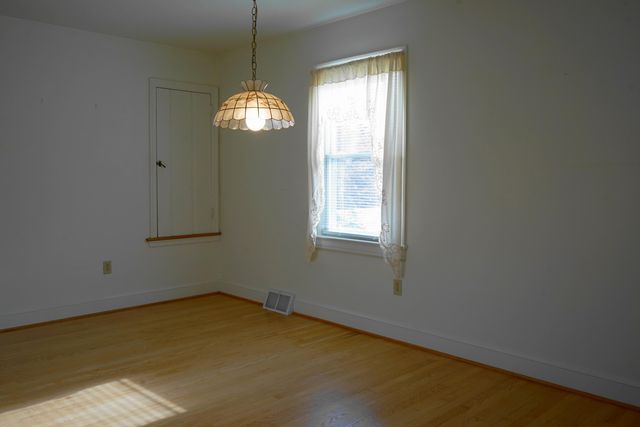 3652 Martinell AVE, Roanoke, VA 24018