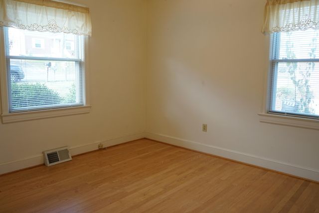 3652 Martinell AVE, Roanoke, VA 24018