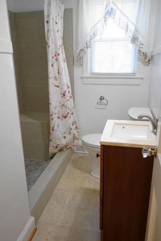 3652 Martinell AVE, Roanoke, VA 24018