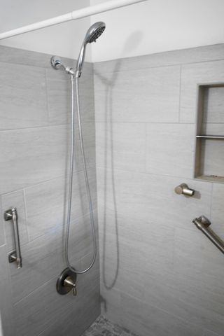 3652 Martinell AVE, Roanoke, VA 24018