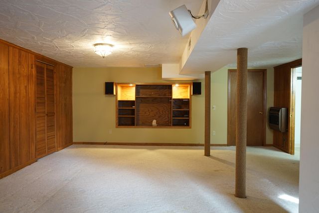 3652 Martinell AVE, Roanoke, VA 24018