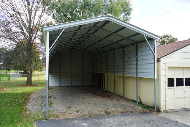 3652 Martinell AVE, Roanoke, VA 24018