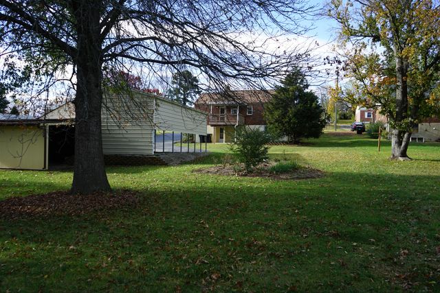 3652 Martinell AVE, Roanoke, VA 24018