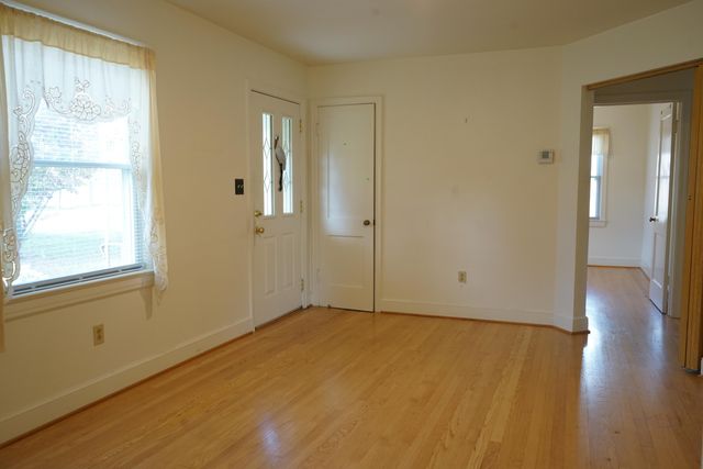 3652 Martinell AVE, Roanoke, VA 24018