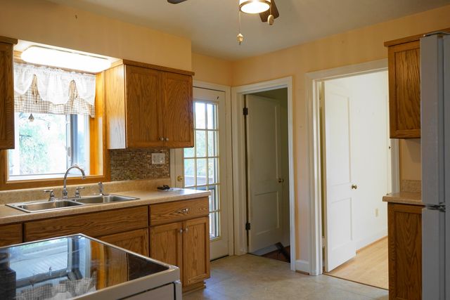 3652 Martinell AVE, Roanoke, VA 24018