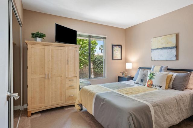 1190 Sunflower Lane, Palm Springs, CA 92262