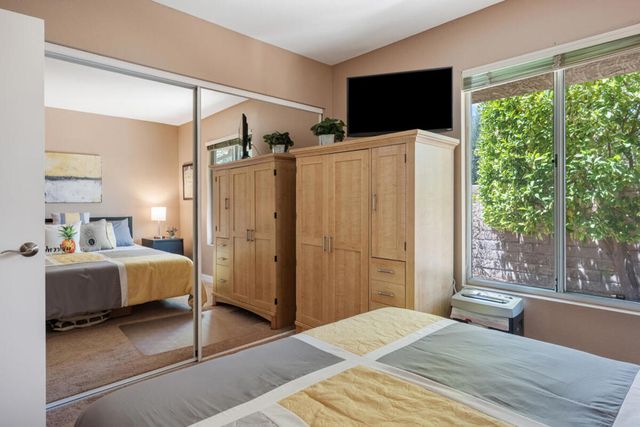 1190 Sunflower Lane, Palm Springs, CA 92262