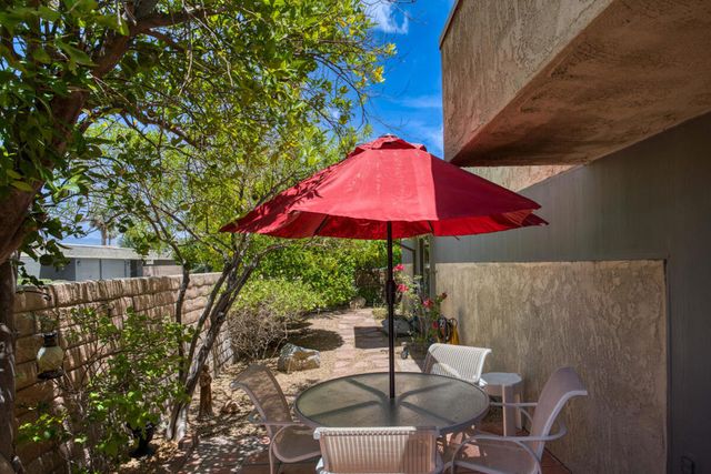 1190 Sunflower Lane, Palm Springs, CA 92262