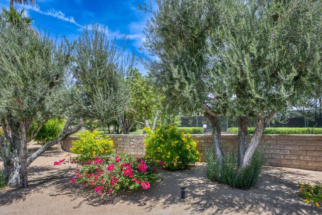 1190 Sunflower Lane, Palm Springs, CA 92262