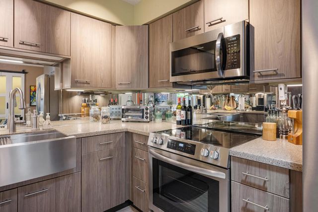 1190 Sunflower Lane, Palm Springs, CA 92262