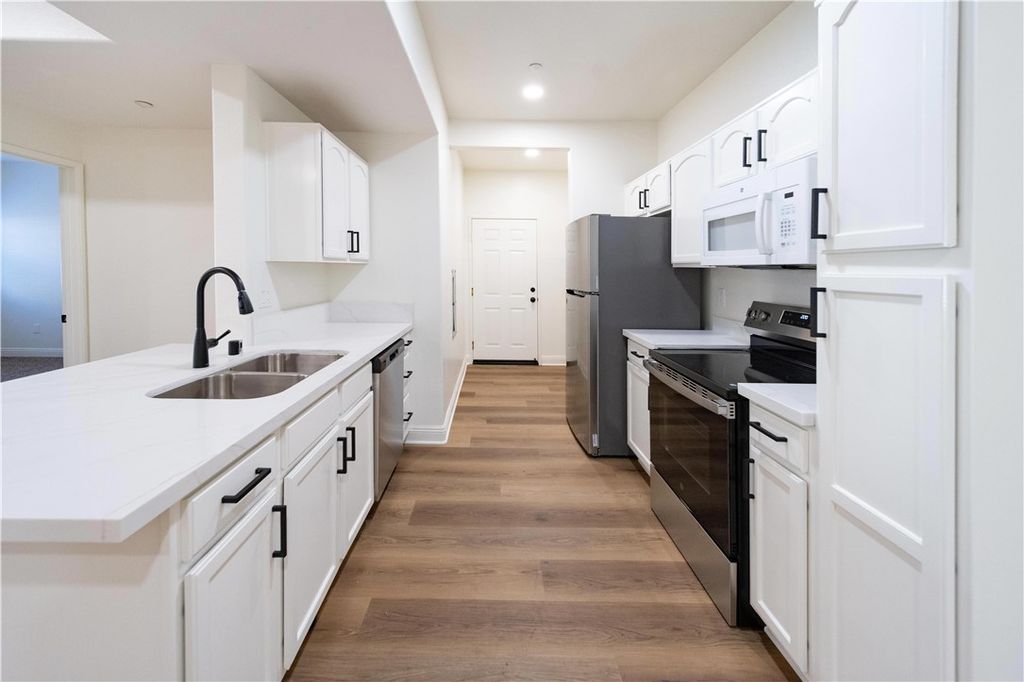 41410 Juniper St. 212, Murrieta, CA 92562 — photo 2