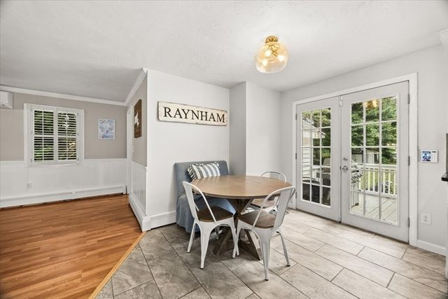 758 King St, Raynham, MA 02767