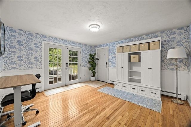 758 King St, Raynham, MA 02767