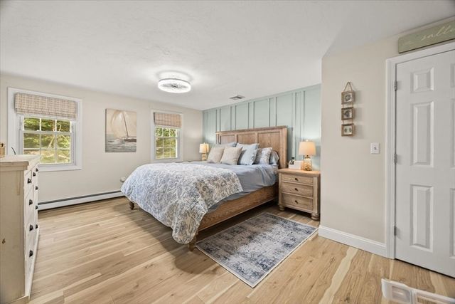 758 King St, Raynham, MA 02767