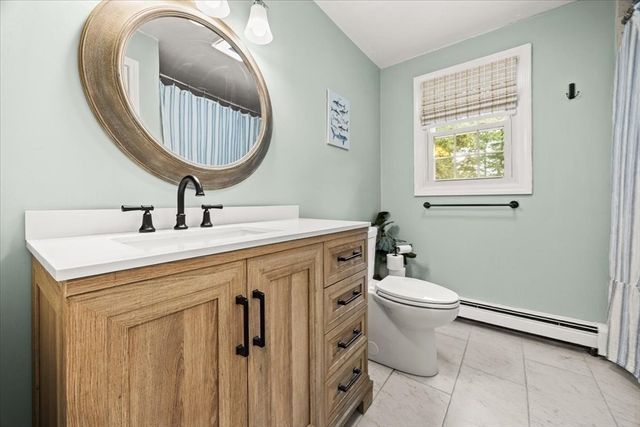 758 King St, Raynham, MA 02767